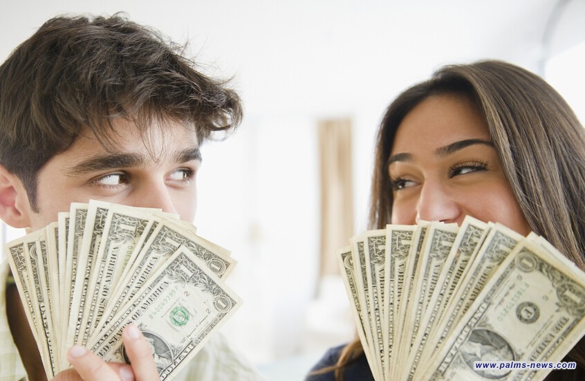 الرجال أم النساء.. من الأكثر كرما؟